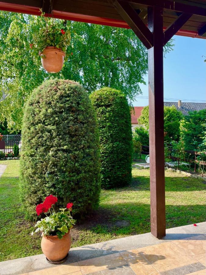 Rozsa Nyaralohaz Villa Balatonboglár Dış mekan fotoğraf