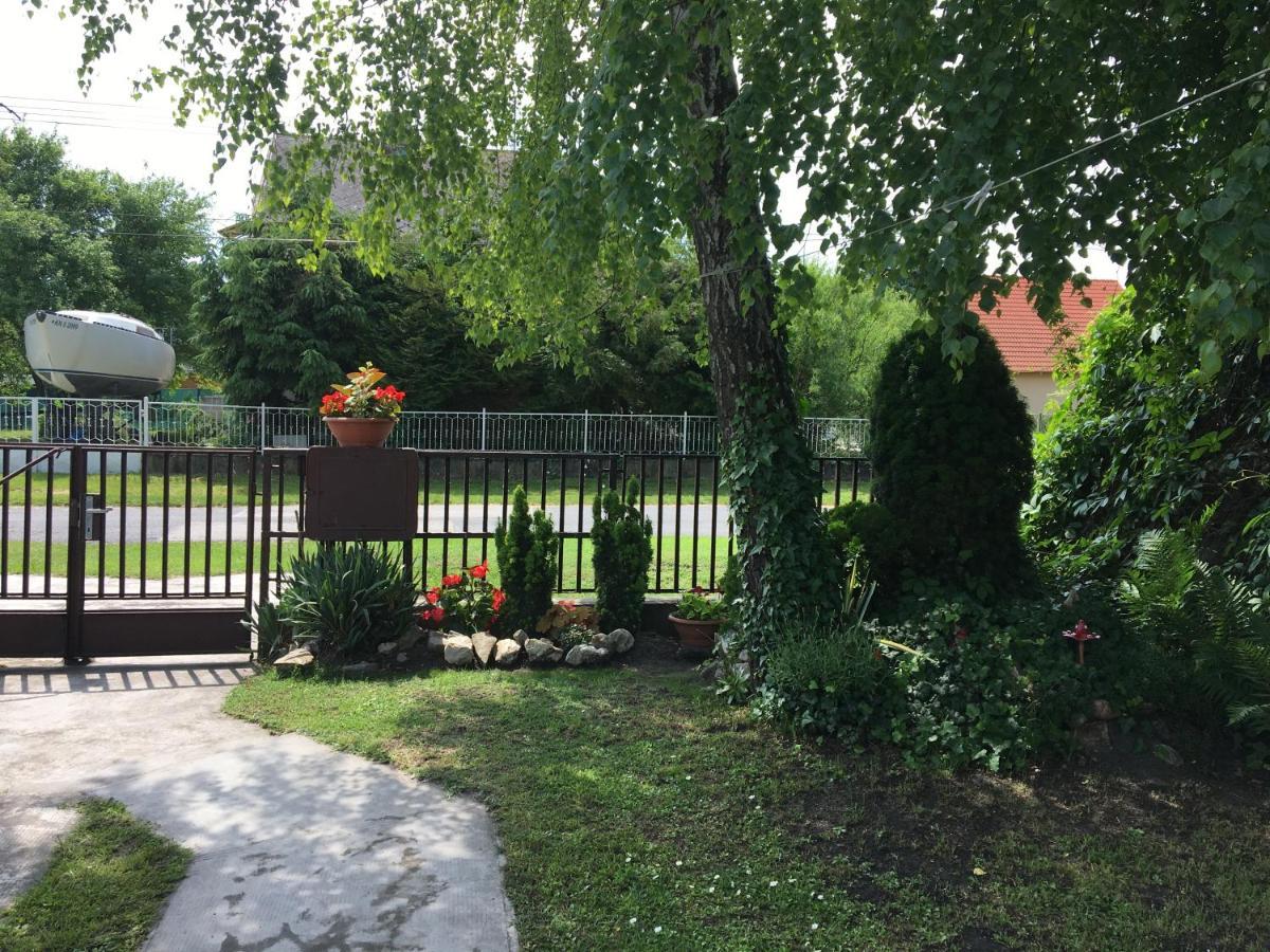 Rozsa Nyaralohaz Villa Balatonboglár Dış mekan fotoğraf