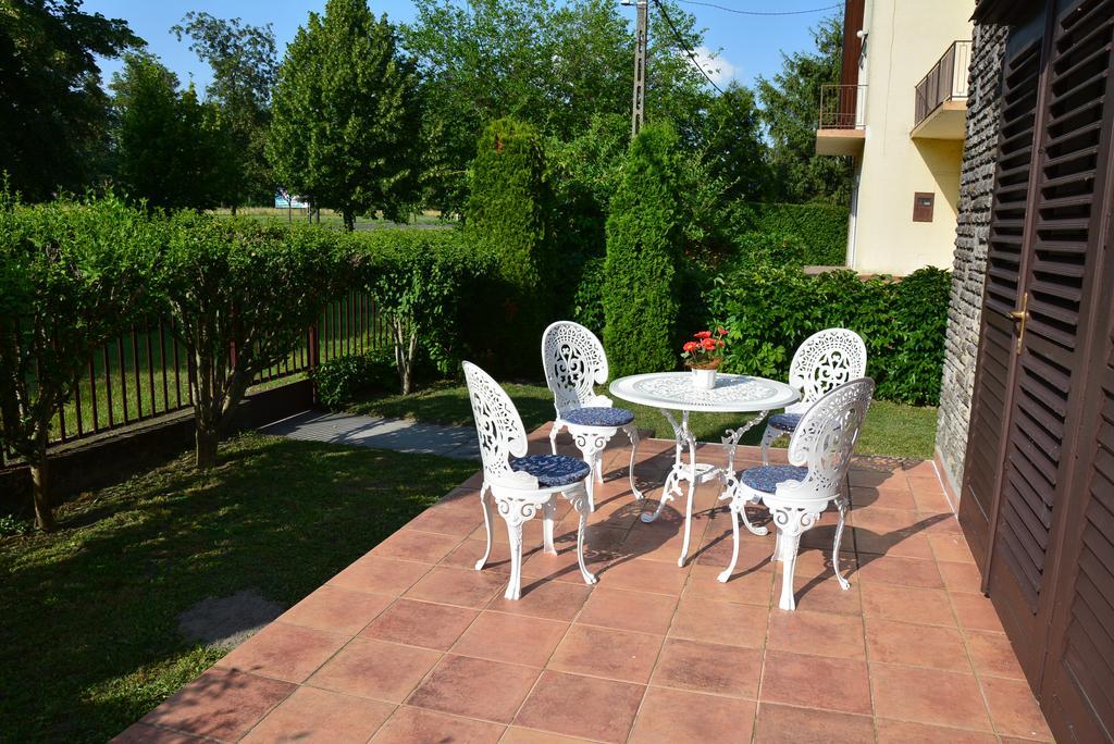 Rozsa Nyaralohaz Villa Balatonboglár Dış mekan fotoğraf
