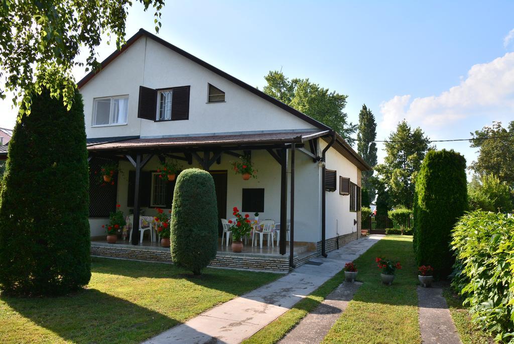 Rozsa Nyaralohaz Villa Balatonboglár Dış mekan fotoğraf