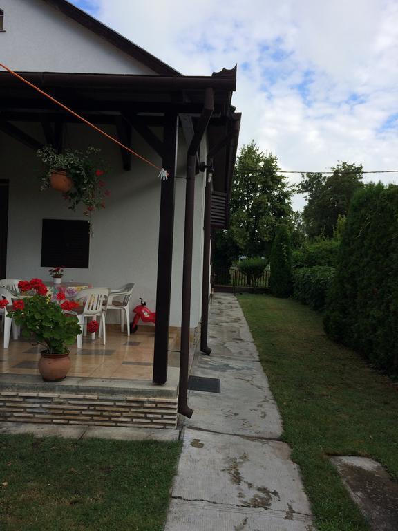 Rozsa Nyaralohaz Villa Balatonboglár Dış mekan fotoğraf